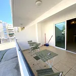 Cozy 2br Apt, Perfect For Getaways