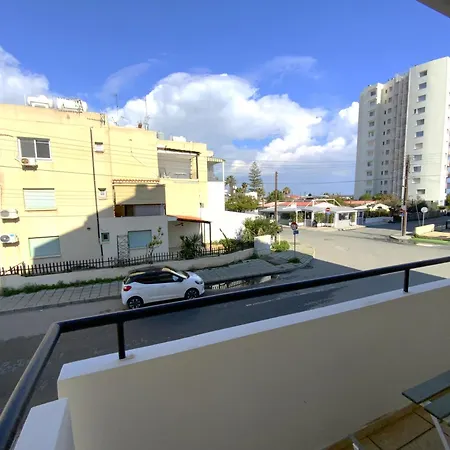 Apartamento Cozy 2br Apt, Perfect For Getaways Larnaca